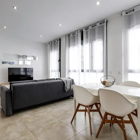 Urban Flats Vallirana * バルセロナ