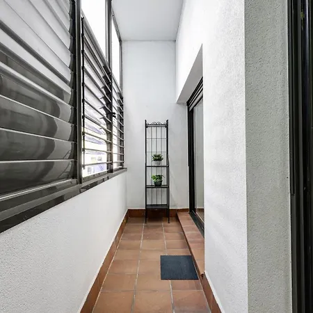 Urban Flats Vallirana