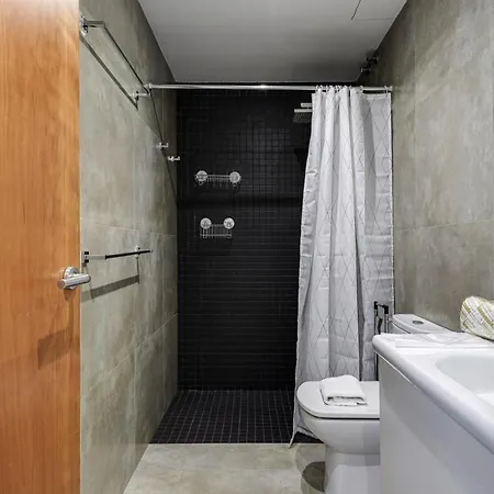 アパート Urban Flats Vallirana バルセロナ