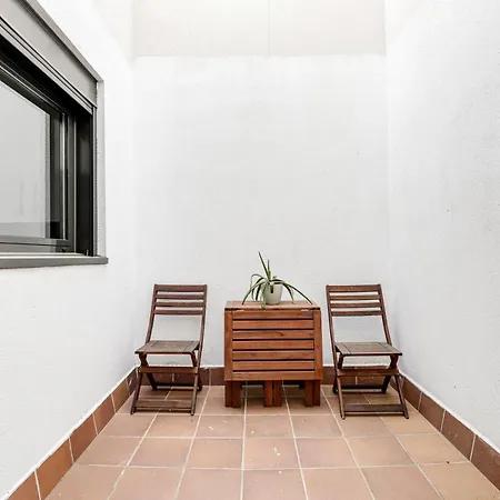 Urban Flats Vallirana Apartment *