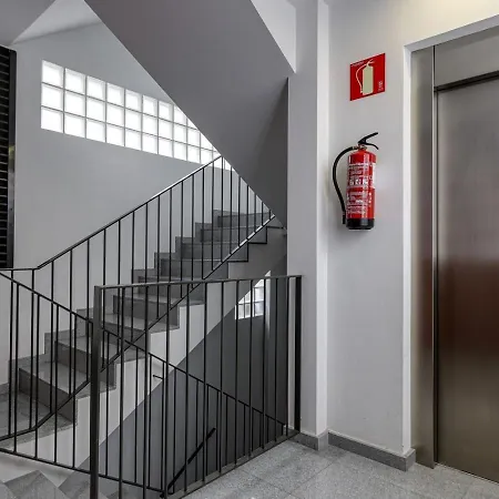 Urban Flats Vallirana Daire Barselona