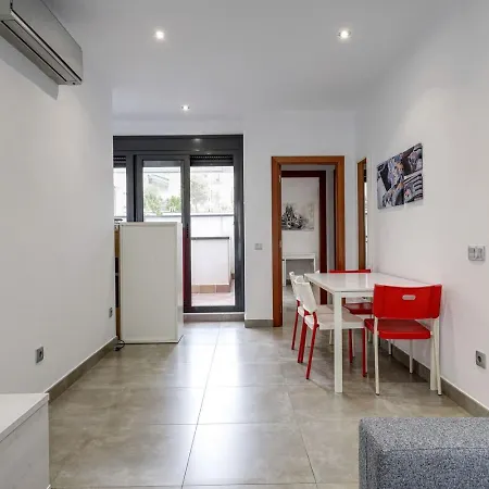 Urban Flats Vallirana Daire *
