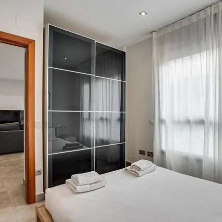 Urban Flats Vallirana Apartment *