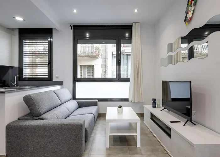 Urban Flats Vallirana